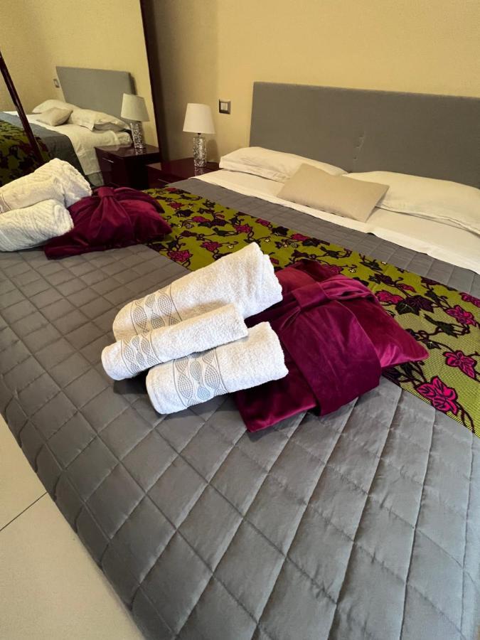 Stay In Style - Vibrant Condo In San Giovanni Lupatoto Buitenkant foto
