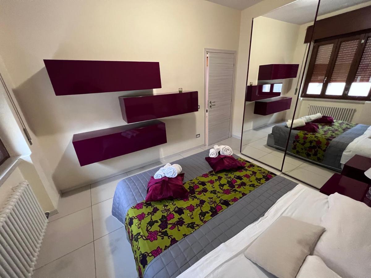 Stay In Style - Vibrant Condo In San Giovanni Lupatoto Buitenkant foto