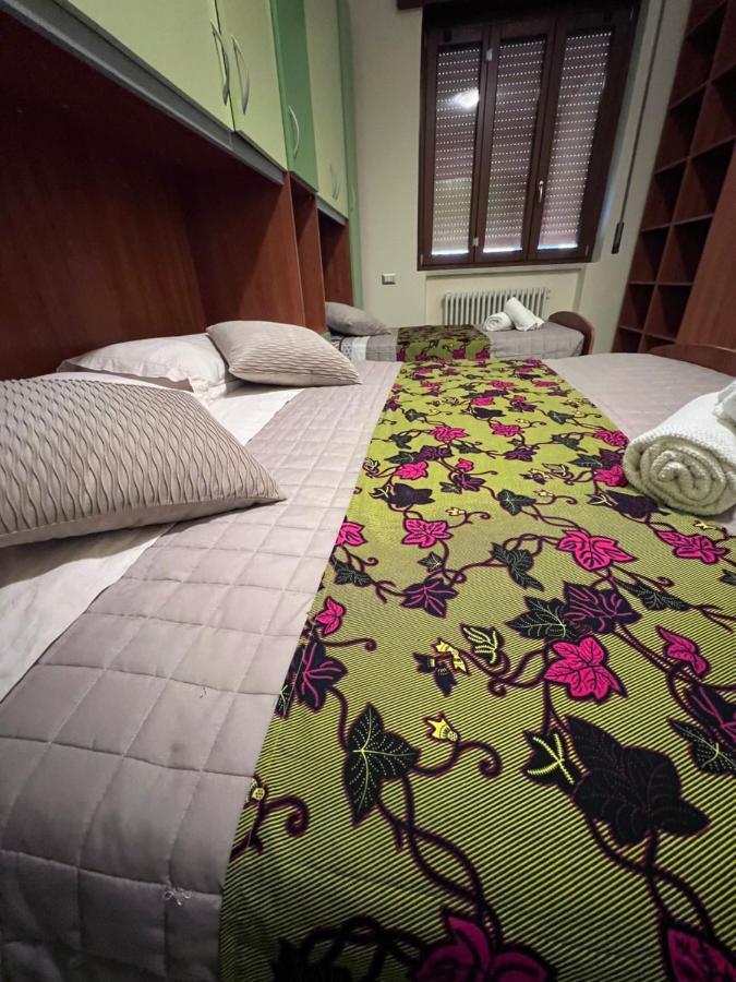 Stay In Style - Vibrant Condo In San Giovanni Lupatoto Buitenkant foto